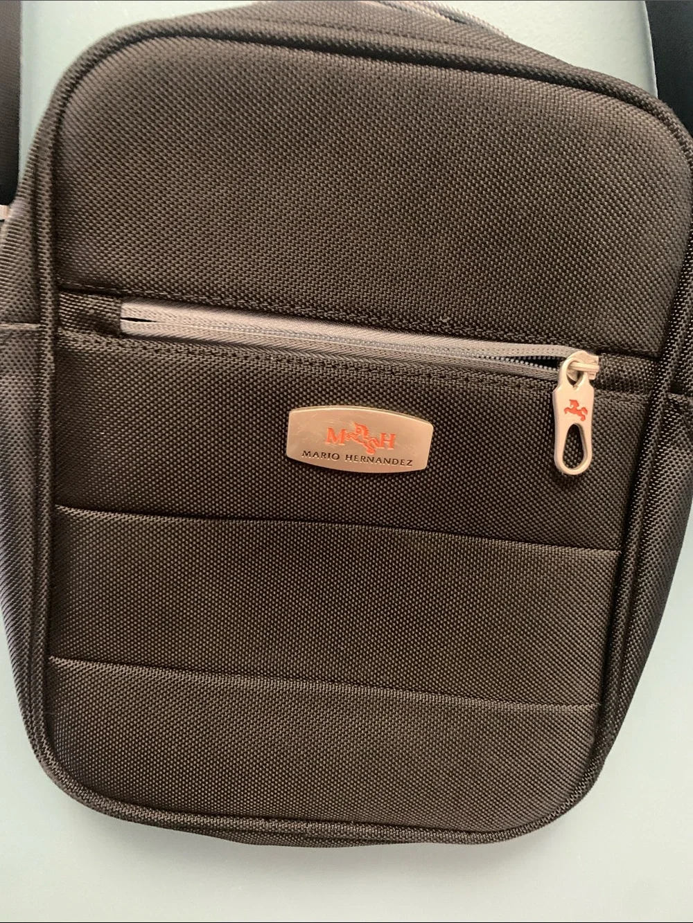 Compact Black Men's Messenger Sling Bag with Front Zip Pocket